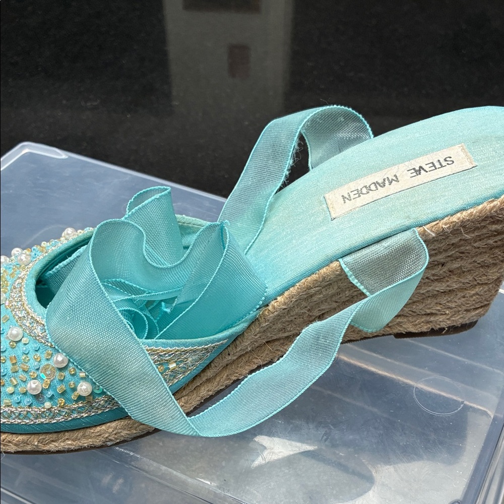 Steve Madden Blue Espadrilles with Modern Design